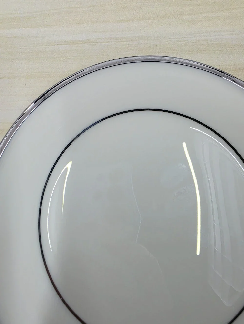 Lenox Solitaire Pattern Bread & Butter Plate Platinum Rim Dimension Collection